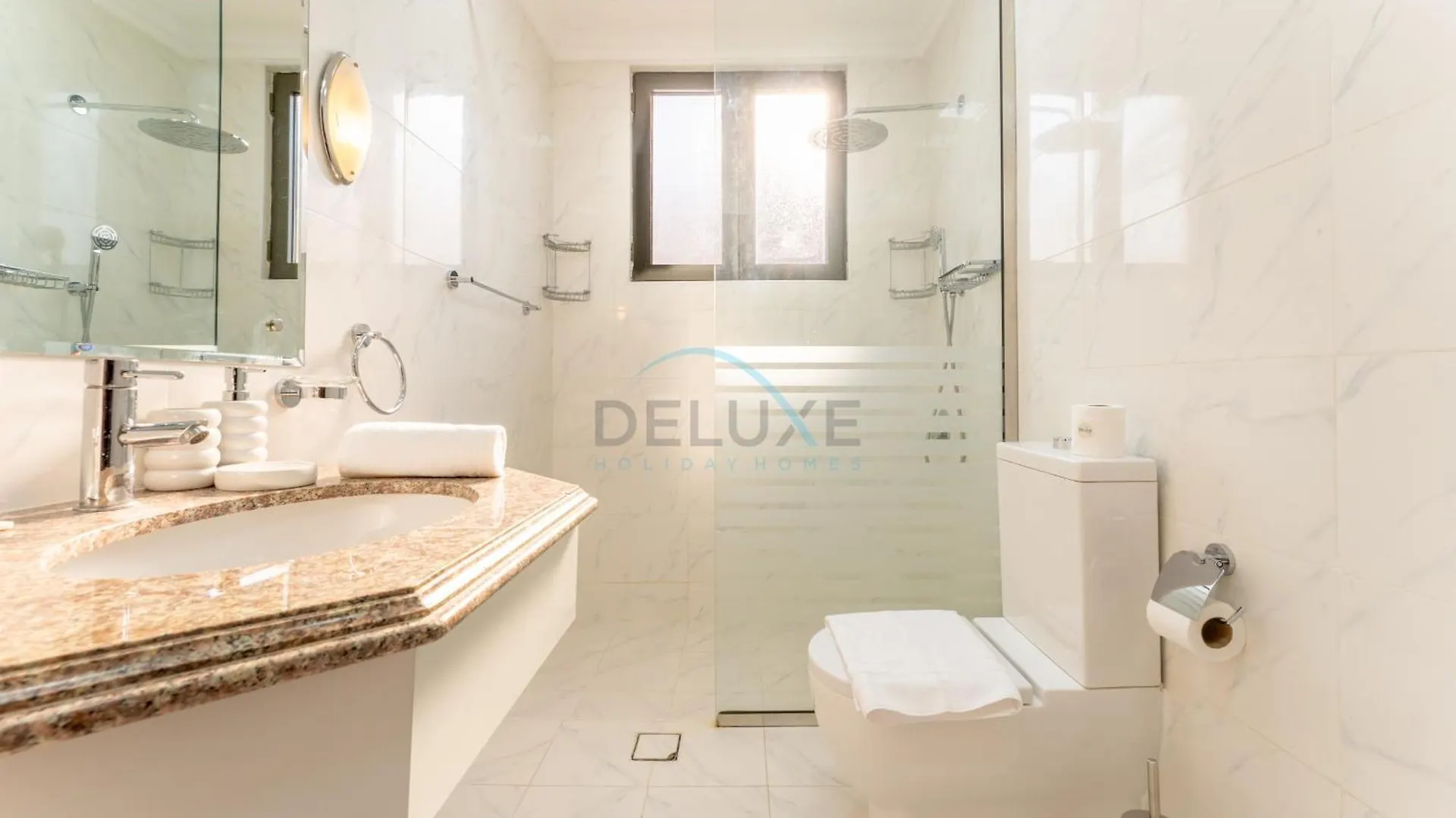 Beachfront 6Br And Assistant'S Room Villa With Private Pool, Palm Villa, Palm Jumeirah By Deluxe Holiday Homes Dubaï