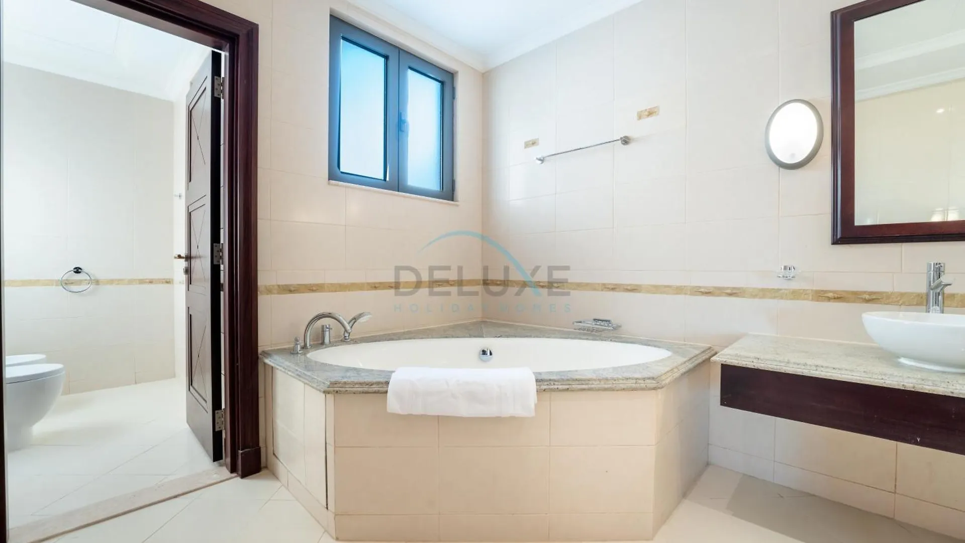Beachfront 6Br And Assistant'S Room Villa With Private Pool, Palm Villa, Palm Jumeirah By Deluxe Holiday Homes Dubai
