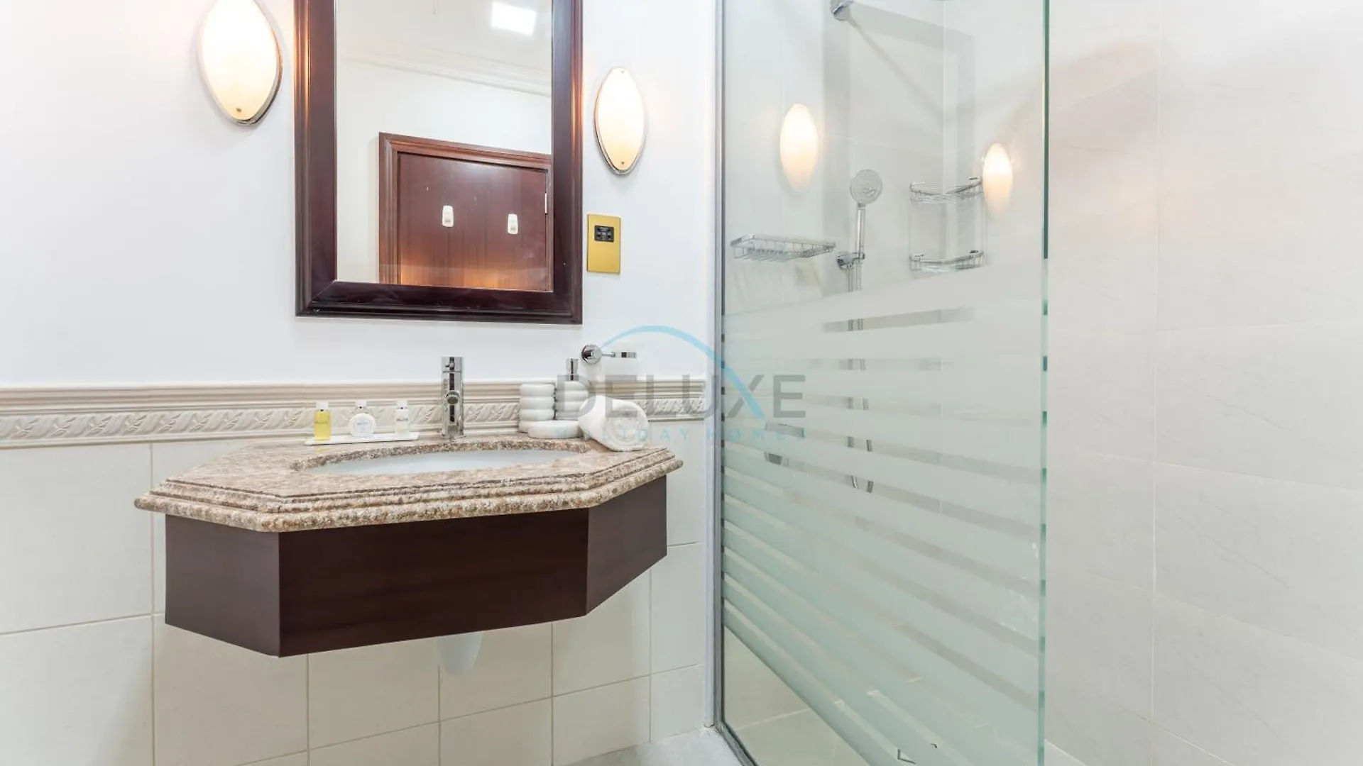 Beachfront 6Br And Assistant'S Room Villa With Private Pool, Palm Villa, Palm Jumeirah By Deluxe Holiday Homes Dubai