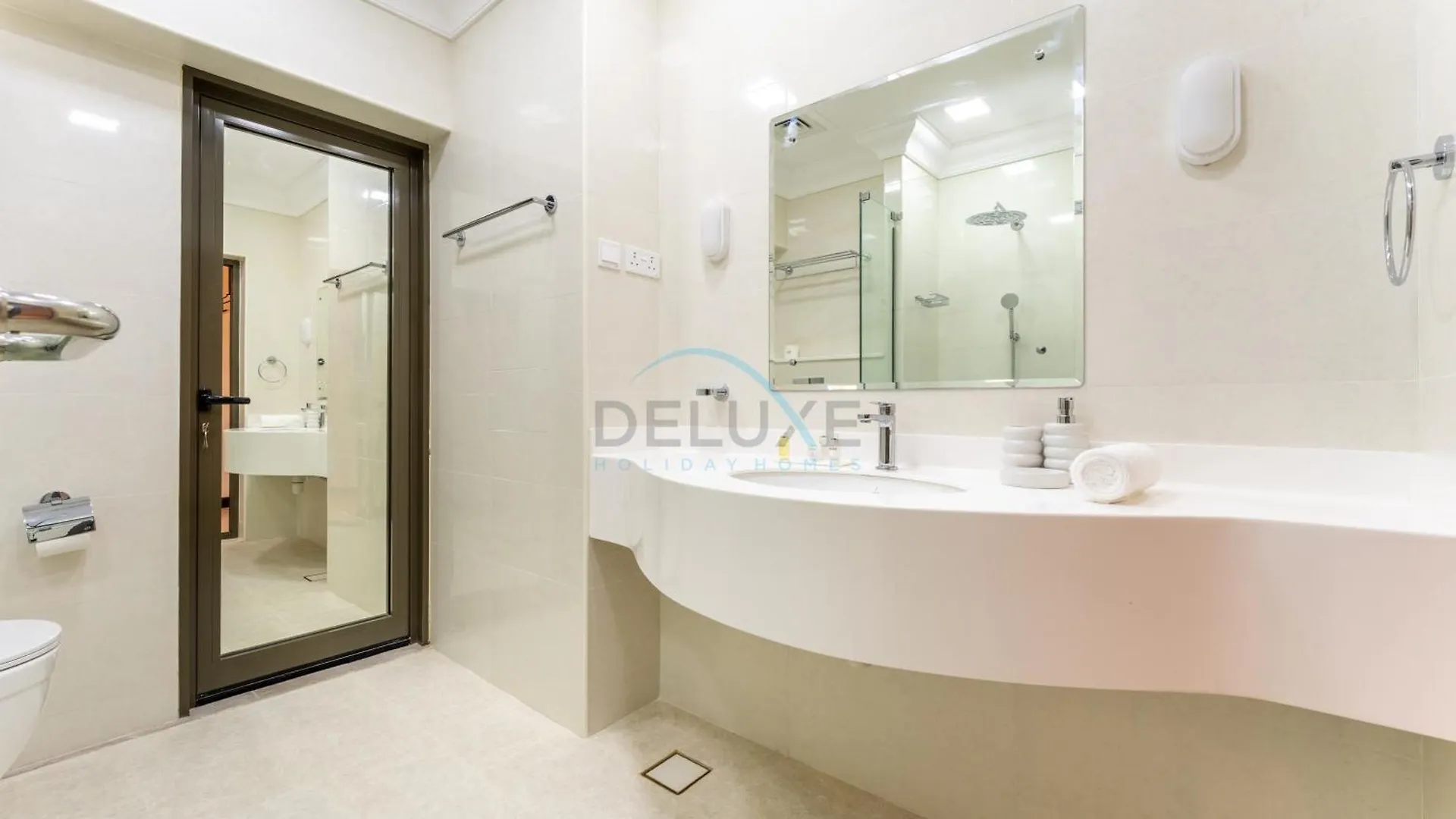 Beachfront 6Br And Assistant'S Room Villa With Private Pool, Palm Villa, Palm Jumeirah By Deluxe Holiday Homes Dubai