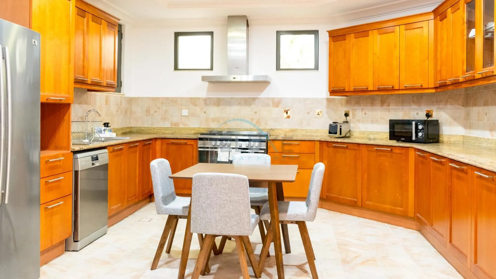 Beachfront 6Br And Assistant'S Room Villa With Private Pool, Palm Villa, Palm Jumeirah By Deluxe Holiday Homes Dubai