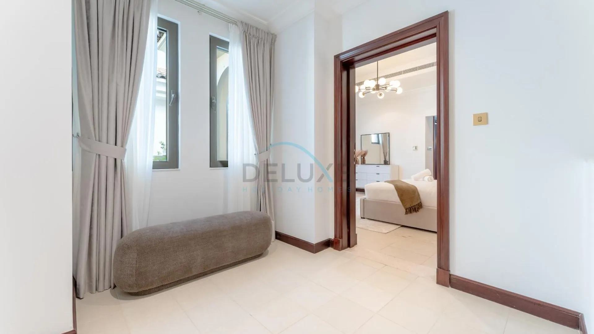 Beachfront 6Br And Assistant'S Room Villa With Private Pool, Palm Villa, Palm Jumeirah By Deluxe Holiday Homes Dubai