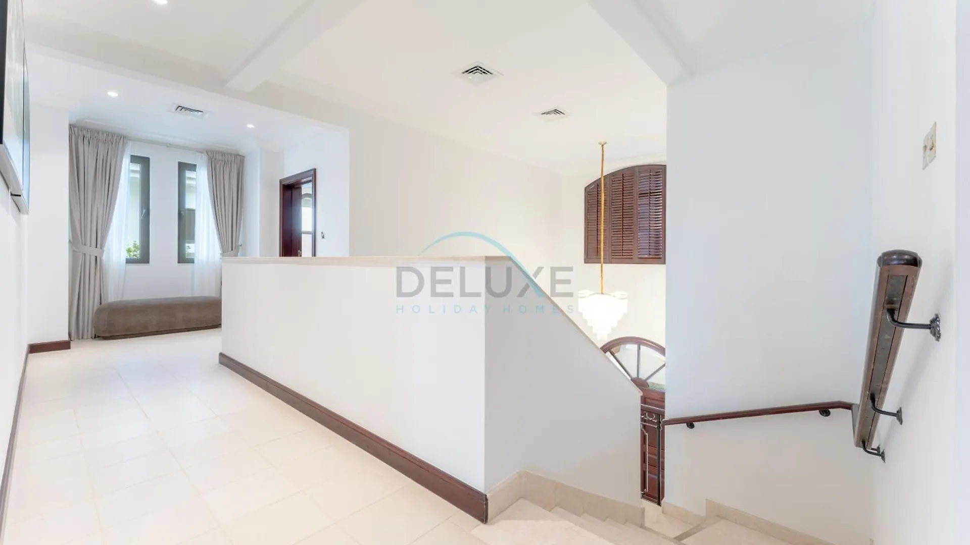 Beachfront 6Br And Assistant'S Room Villa With Private Pool, Palm Villa, Palm Jumeirah By Deluxe Holiday Homes Dubai