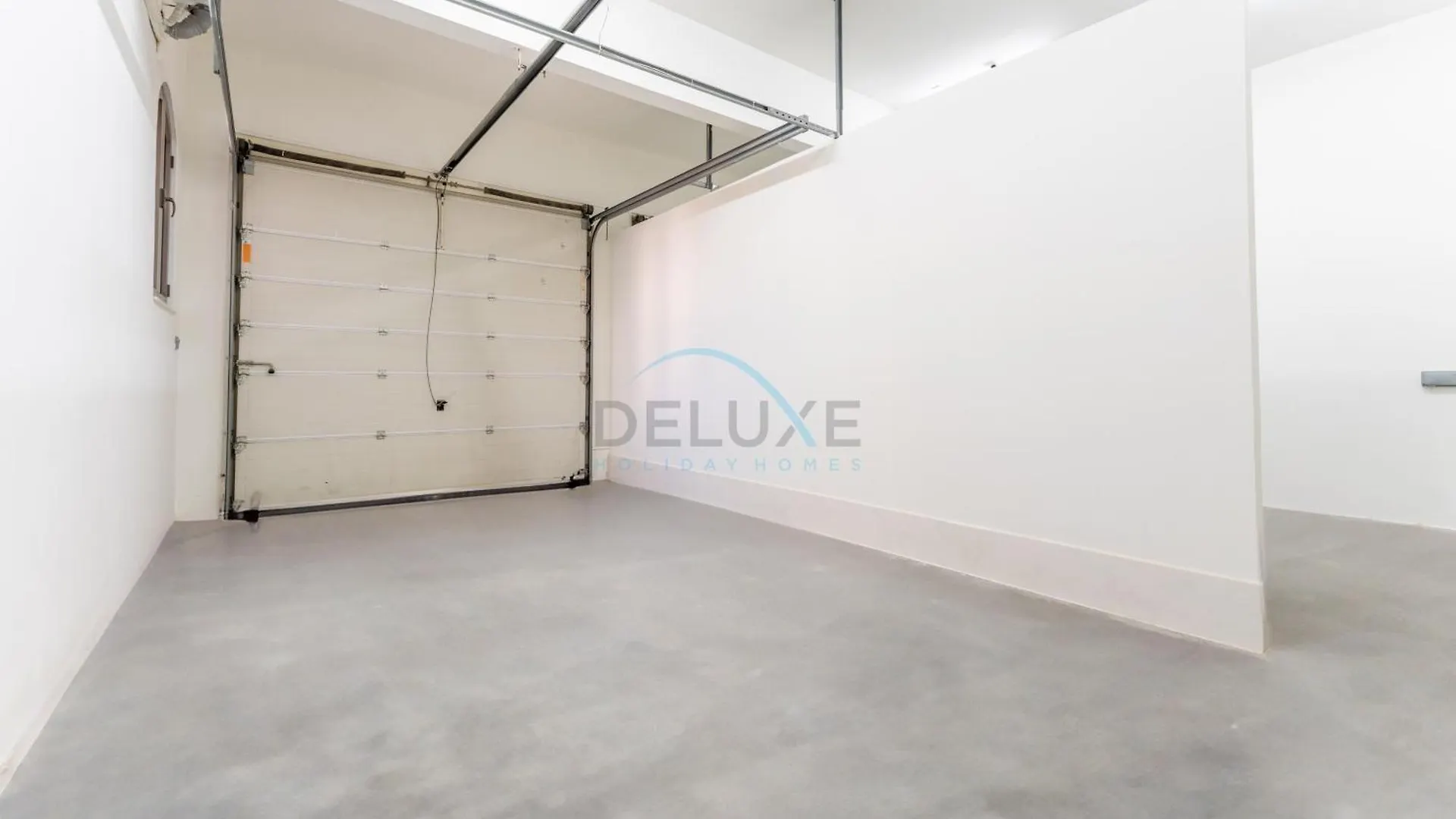 Beachfront 6Br And Assistant'S Room Villa With Private Pool, Palm Villa, Palm Jumeirah By Deluxe Holiday Homes Dubai