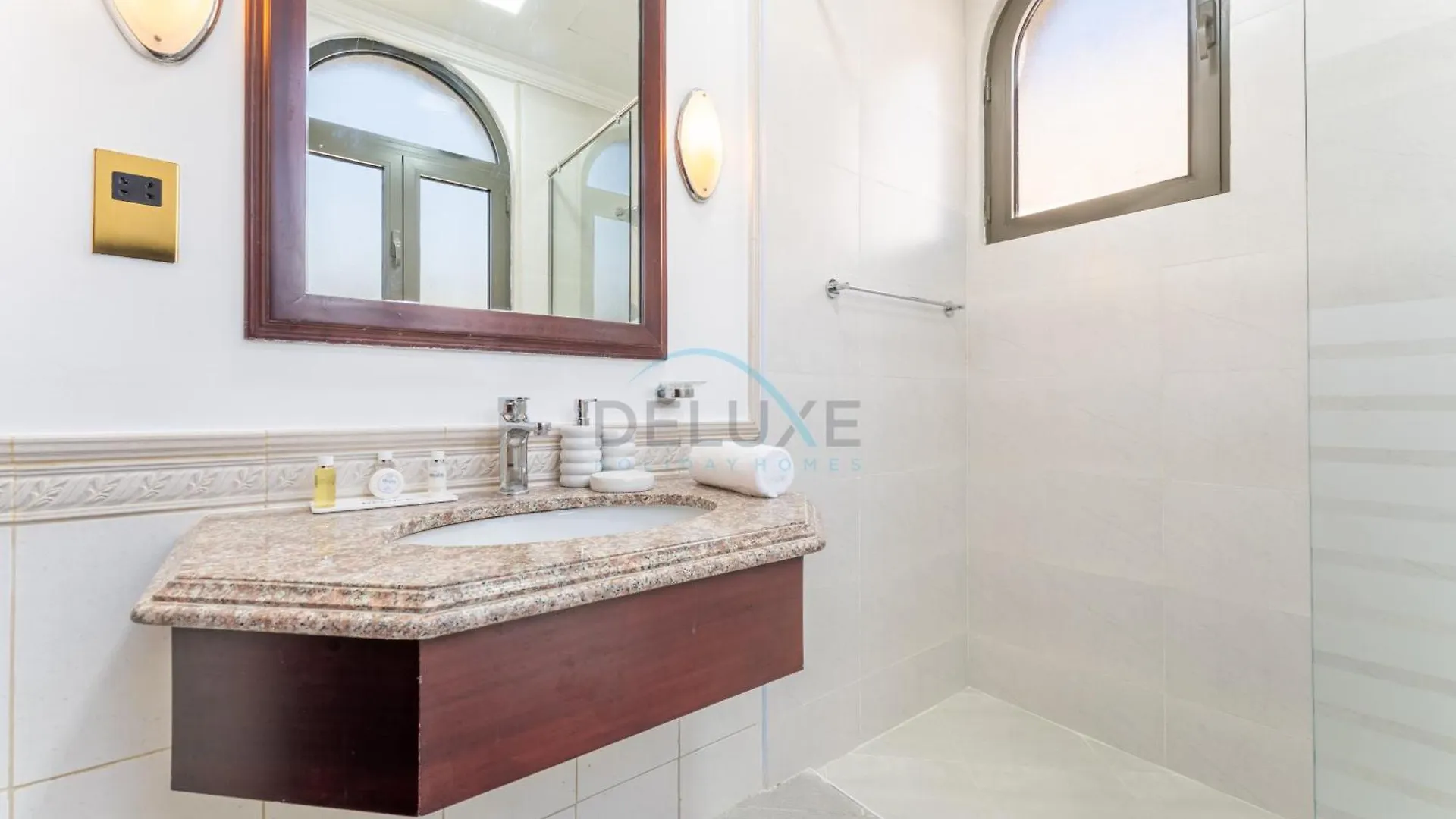 Beachfront 6Br And Assistant'S Room Villa With Private Pool, Palm Villa, Palm Jumeirah By Deluxe Holiday Homes Dubai