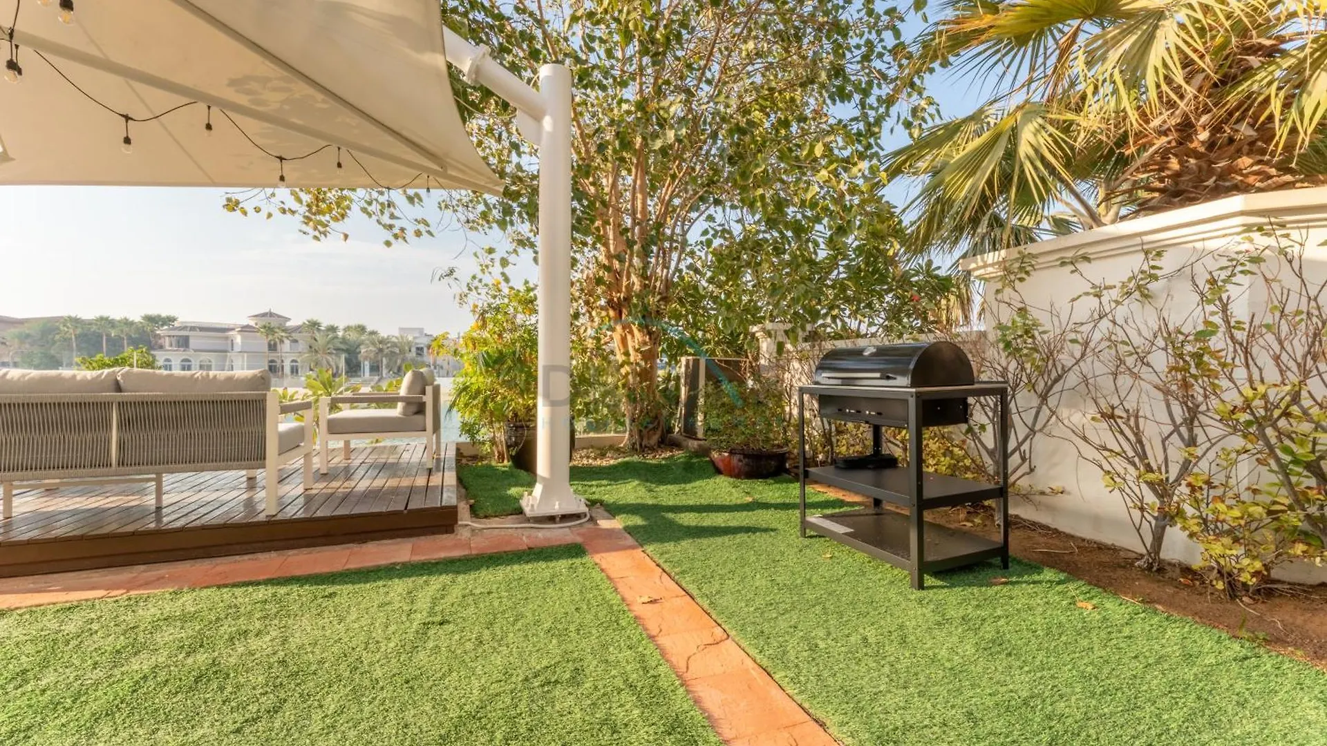 Beachfront 6Br And Assistant'S Room Villa With Private Pool, Palm Villa, Palm Jumeirah By Deluxe Holiday Homes Dubai United Arab Emirates