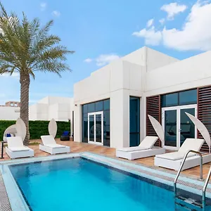  فيلة Fam Living - Sarai Beach Villas - Palm Jumeirah - Families Only