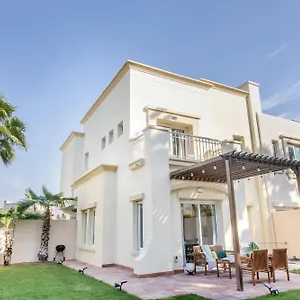 Frank Porter - The Springs 8 Villa